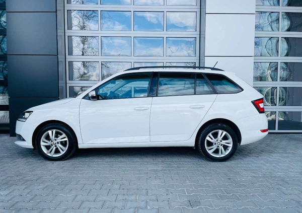 Skoda Fabia cena 45900 przebieg: 115508, rok produkcji 2019 z Kobylin małe 301